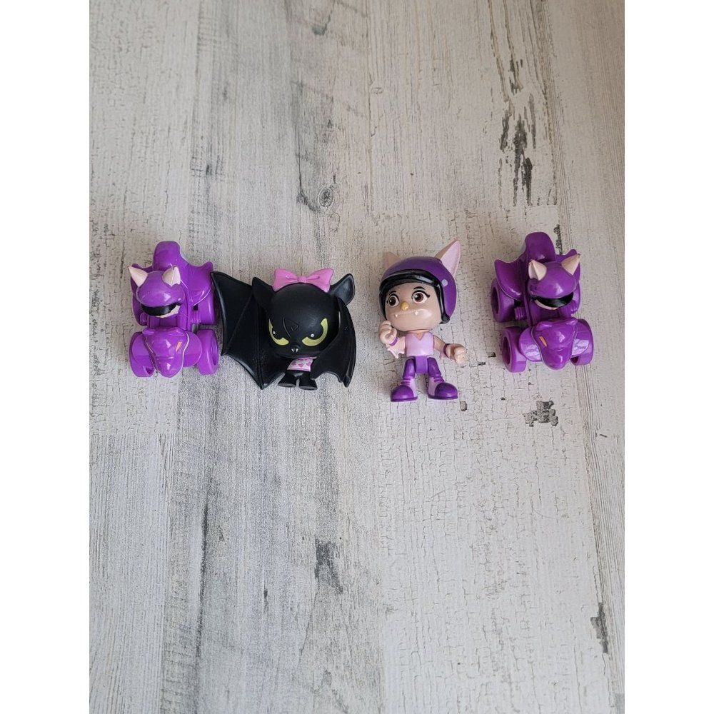 Top wing purple vampire car racing toy set bat variety Nick jr‎